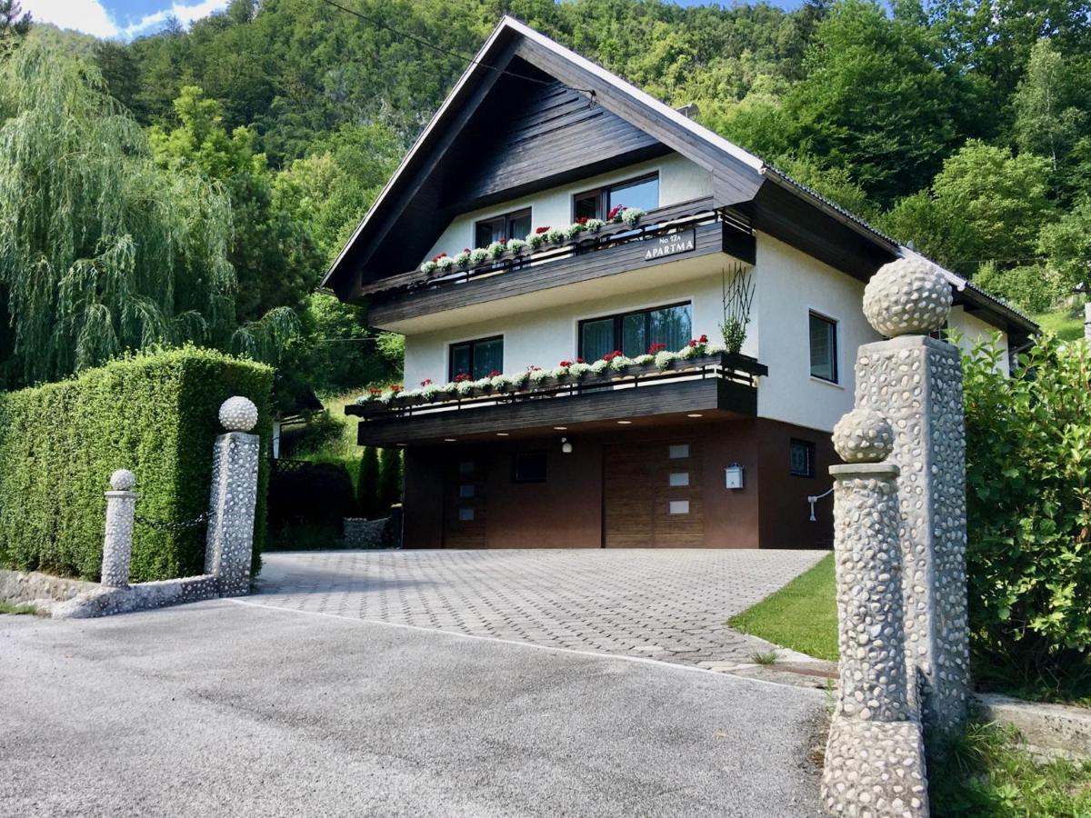 Apartment Milena Nomenj Luaran gambar